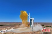 男女合盘我国首颗地球物理场探测业务卫星“张衡一号”02星成功发射